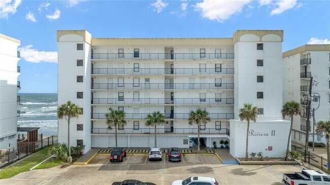 Building Photo - 11947 Termini-San Luis Pass Rd