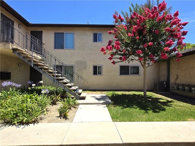 Building Photo - 15907 La Forge St