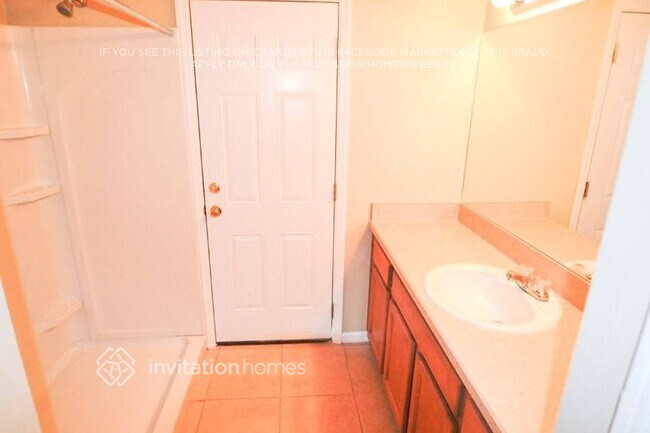 Building Photo - 202 Ashford Pl