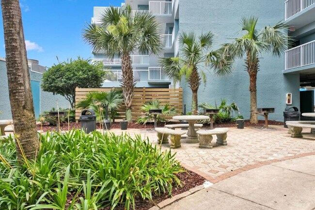 Building Photo - 769 Sundial Ct