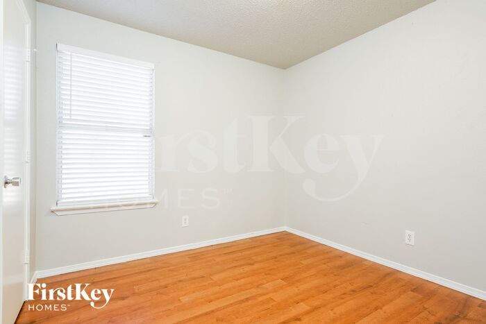 Building Photo - 1721 Quinlan Ct