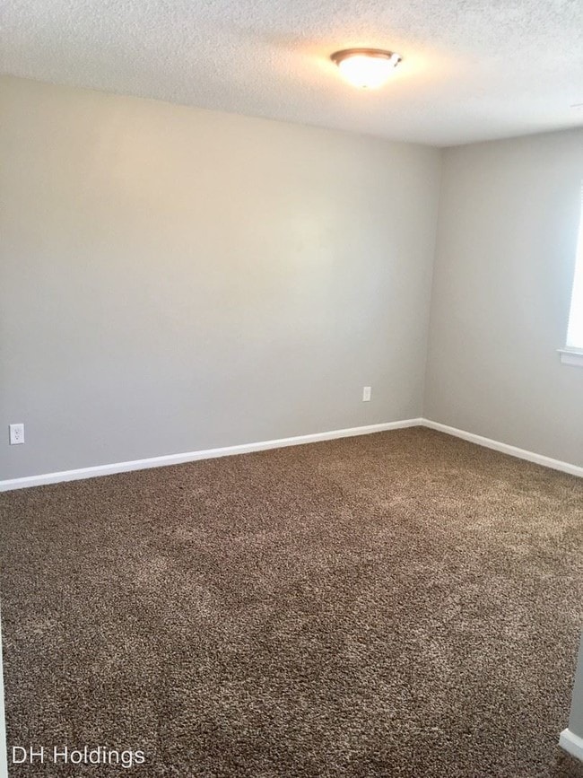 Building Photo - 4100 Sail Ct