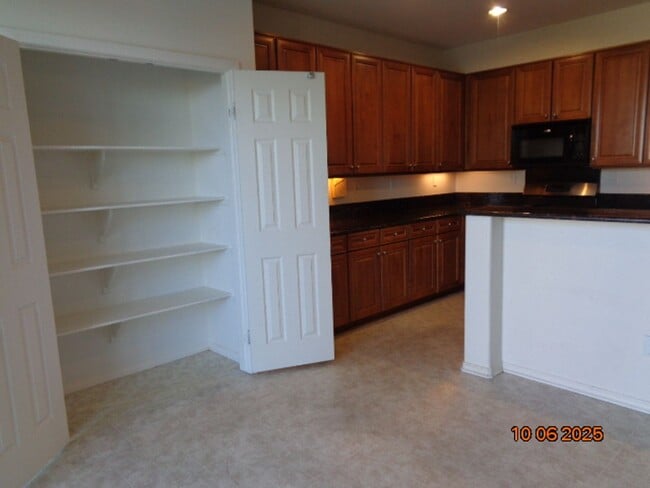 Building Photo - Large 2 Story Offering 3419 sq. ft. and 5 ...