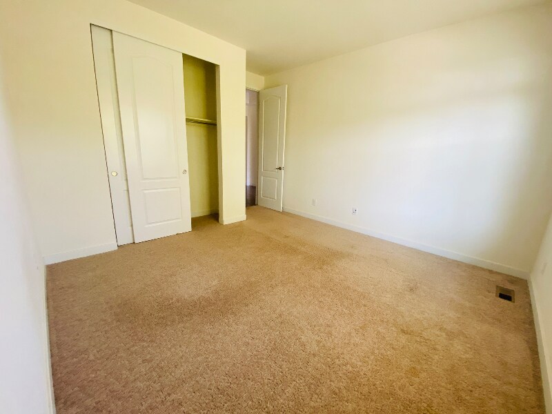 Building Photo - 16058 Azalea Ave