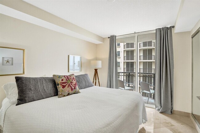 Building Photo - 2001 N Ocean Blvd