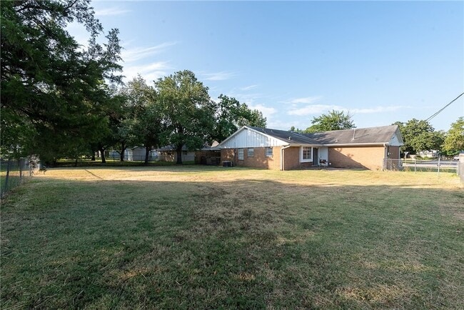 Building Photo - 2317 Carter Creek Pkwy