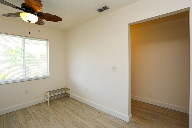 Building Photo - **ANNUAL OR SEASONAL RENTAL**