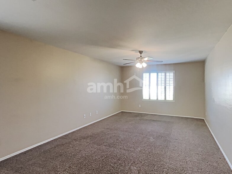 Building Photo - 7024 W Branham Ln