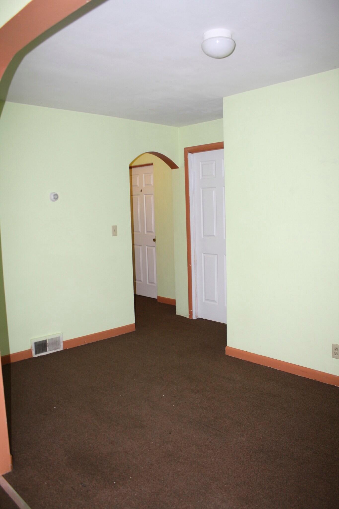 Building Photo - 72 E College Ave