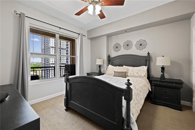 Building Photo - 1101 Juniper St NE