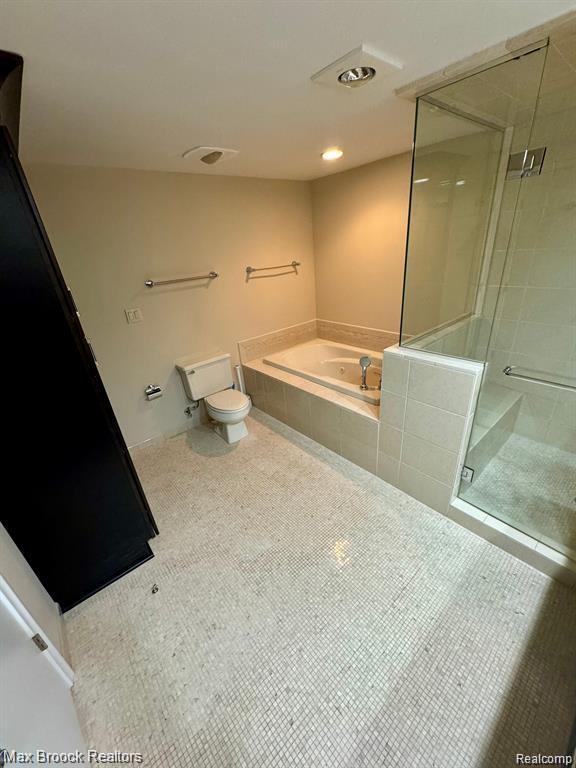 Building Photo - 7146 Pebble Park Dr