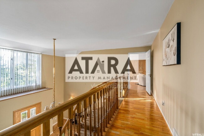 Building Photo - 1577 E Tomahawk Dr