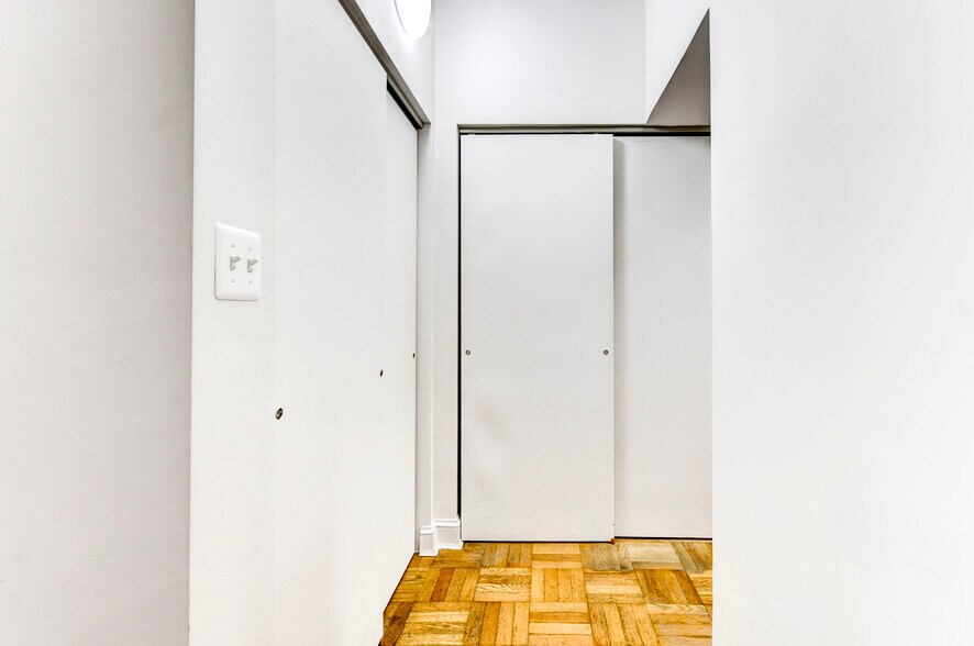 Building Photo - 2515 K St NW