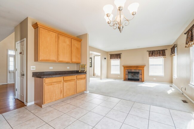 Building Photo - 7 Lake Plumleigh Ct
