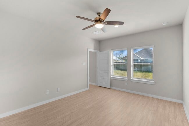 Building Photo - 1203 Lancer Leap Dr