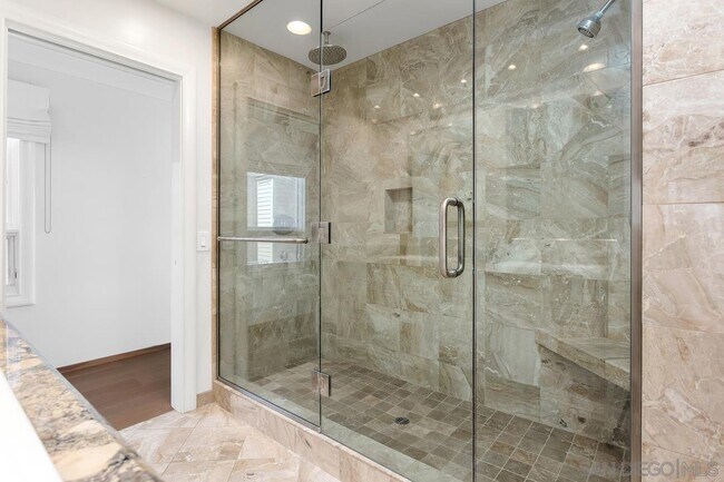 Building Photo - 270 Surfview Ct