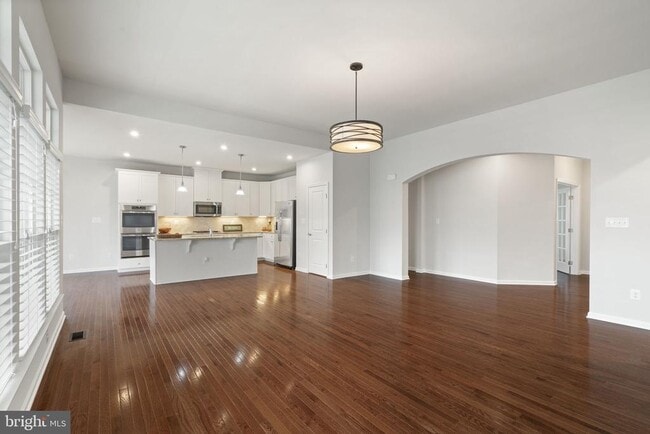 Building Photo - 25609 Lockhart Ln