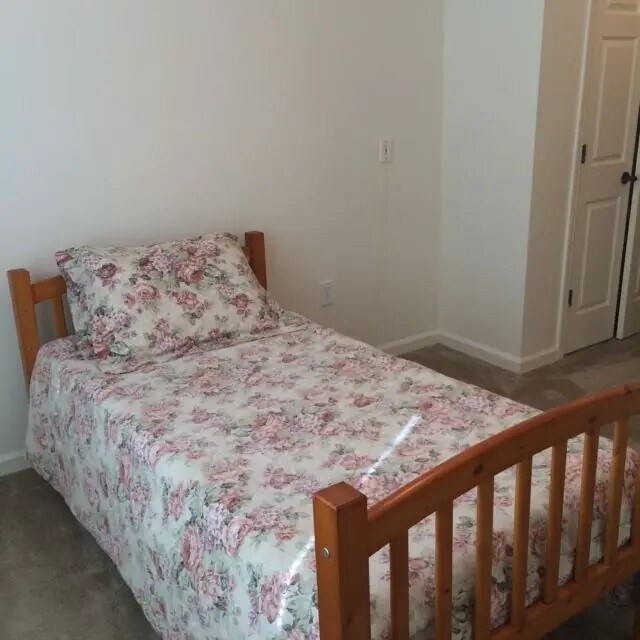 Building Photo - 419 Farr Rd