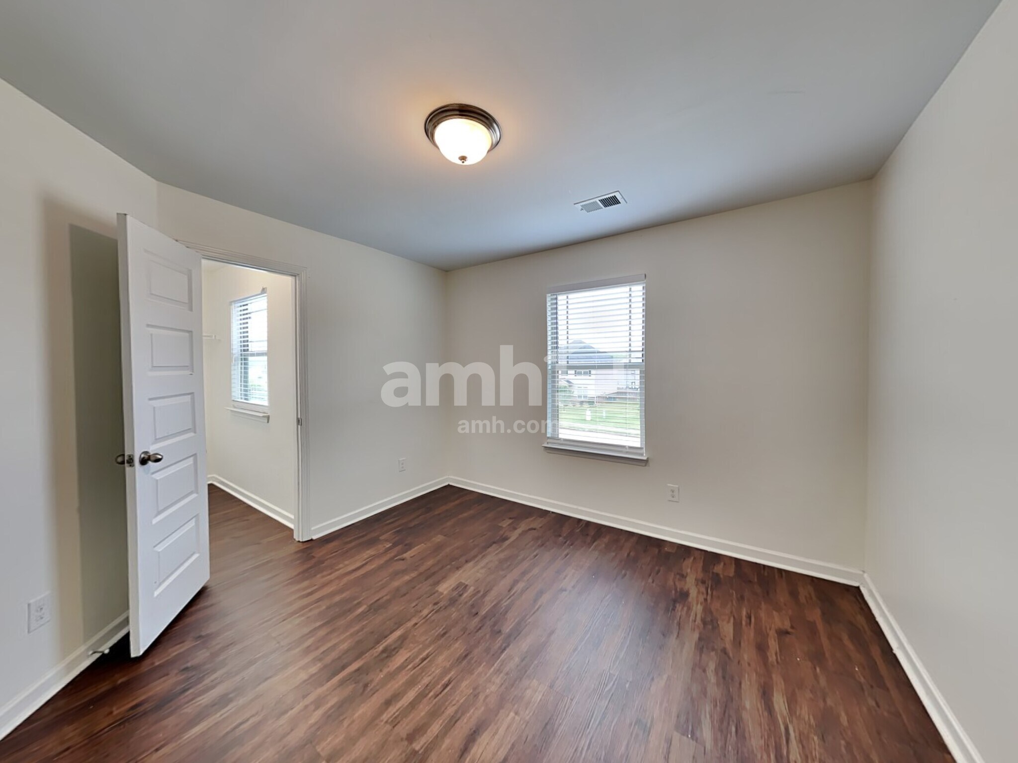 Building Photo - 540 Harmony Way