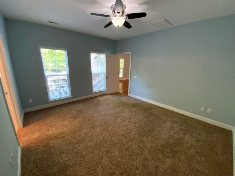 Master down - 10220 vanguard pkwy