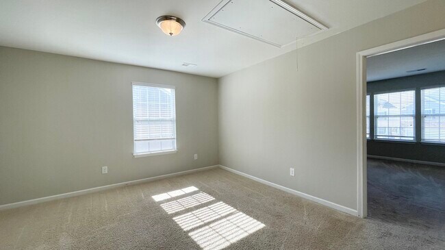 Building Photo - 263 Solstice Dr