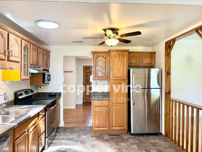 Building Photo - 6628 Eaton St