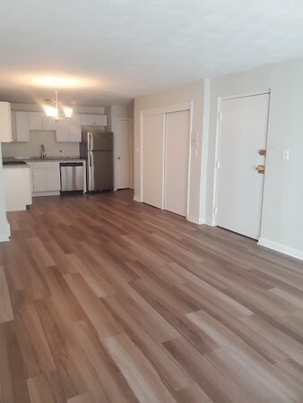 Building Photo - 50 Francis St