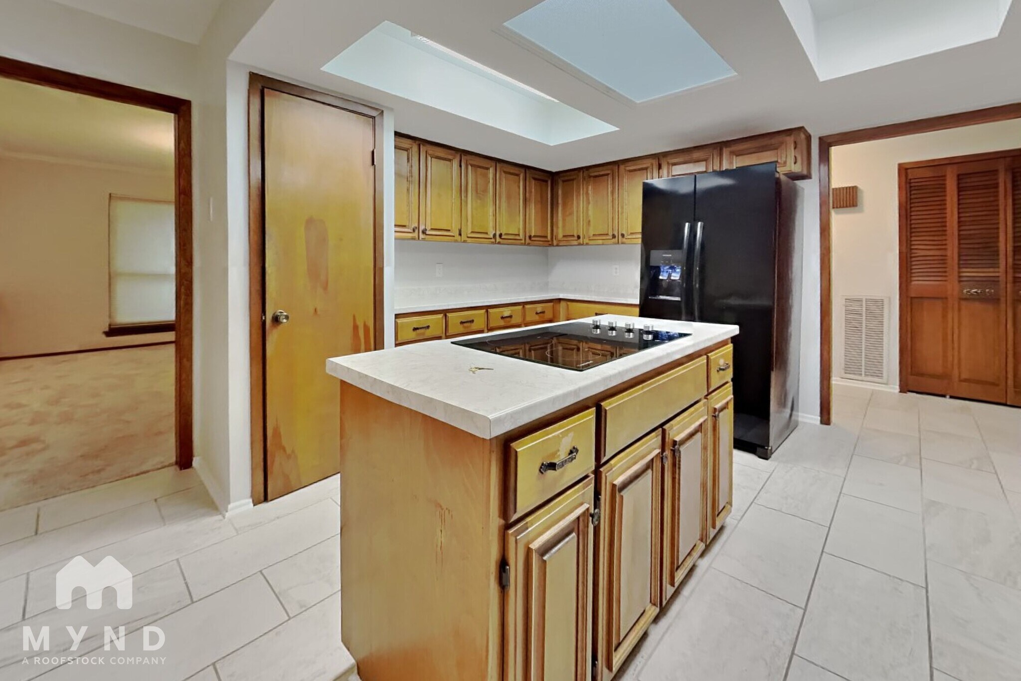 Building Photo - 15710 Fern Ridge St