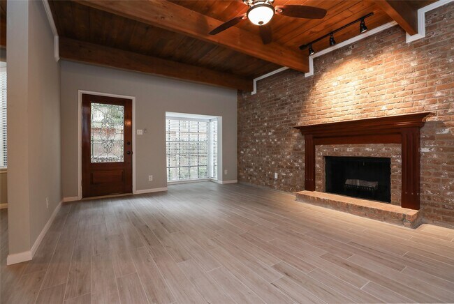 Building Photo - 5370 Brownway St