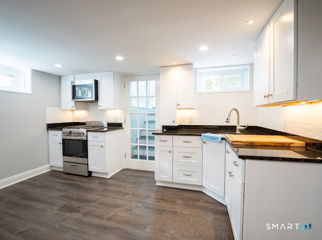 Building Photo - 15 Ridgebrook Dr