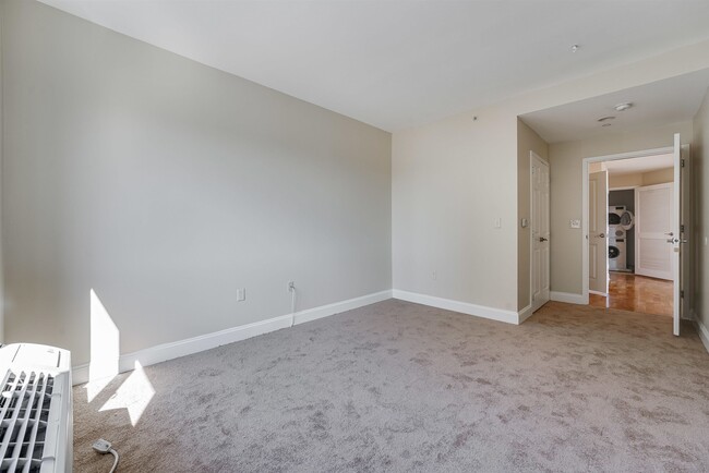 Building Photo - 29 1st St