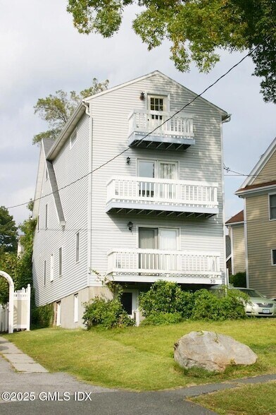 Primary Photo - 30 Woodland Dr