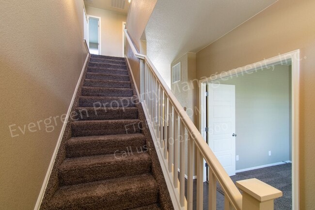 Building Photo - 436 Routt Dr