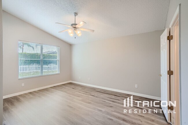 Building Photo - 2964 Hickory Grove Dr