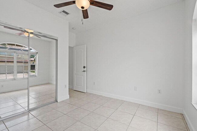 Building Photo - 11255 NW 53rd Ln