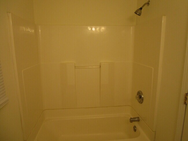 Building Photo - 3109 Pioneer Dr