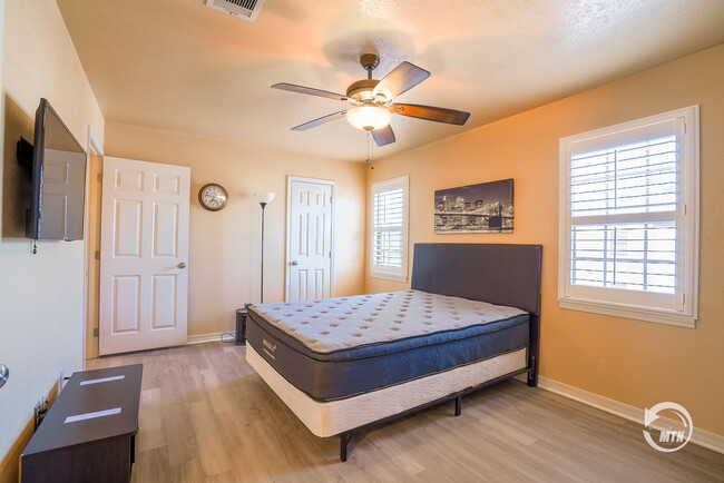 Building Photo - 1401 Oden St