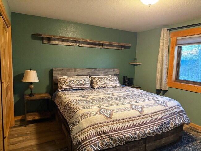 Building Photo - "Cozy 3-Bedroom Mountain Home with 2 Full Baths in Park County, CO!"