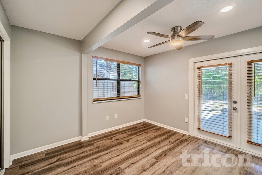 Building Photo - 348 Barbara Cir