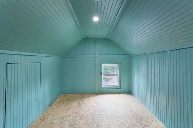 Building Photo - The Blue House