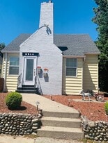 Building Photo - 5914 S Carver St