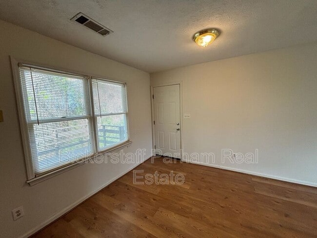 Building Photo - 1231 Bunker Hill Rd