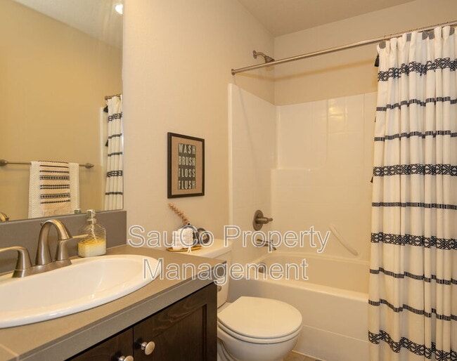 Building Photo - 13558 SW Beach Plum Terrace