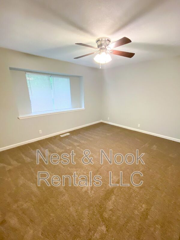 Building Photo - 13809 E 27th Pl