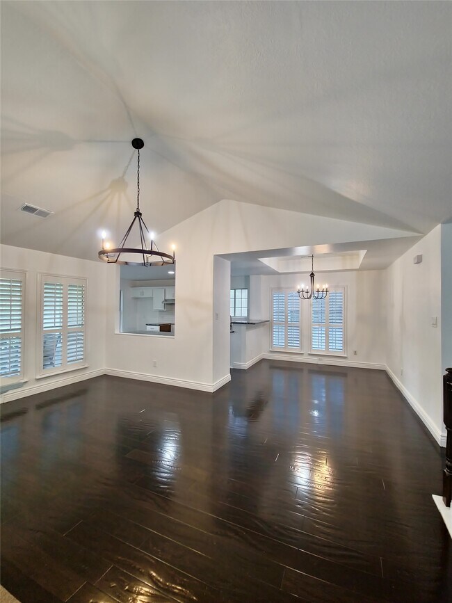 Building Photo - 69 S Spiral Vine Cir