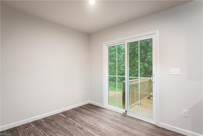 Building Photo - 701 Lakeview Cove