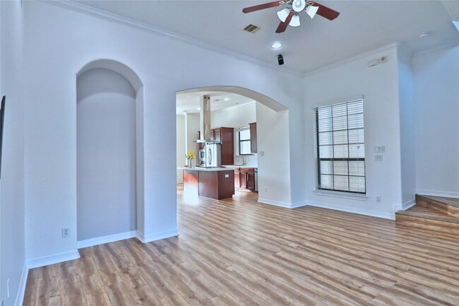 Building Photo - 3446 Clearview Villa Way