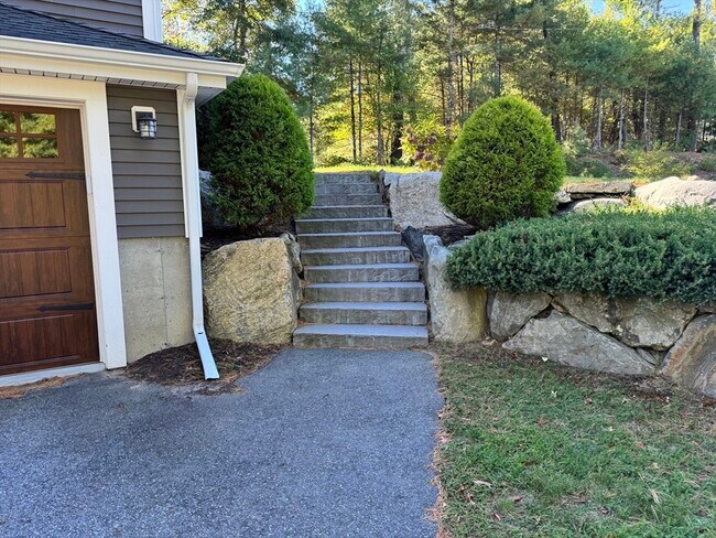 Building Photo - 55 Wenham Rd