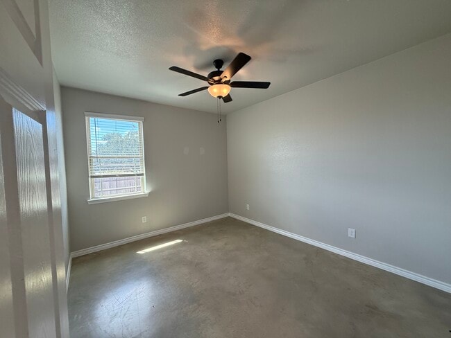 Building Photo - 4026 St Peter Lp