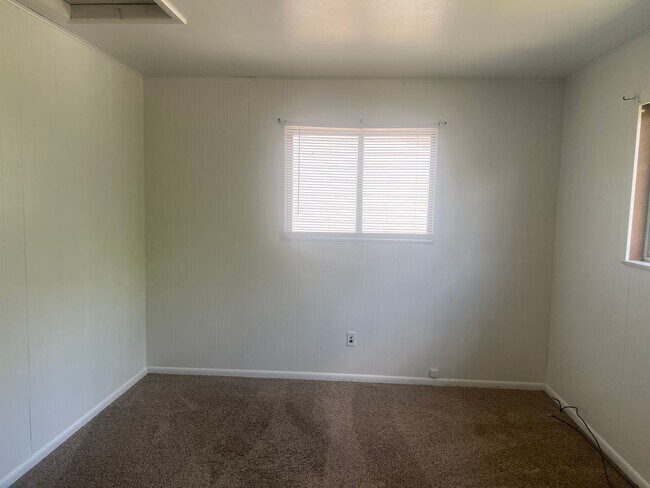 Building Photo - 145-149 Summers Street